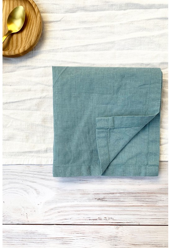 https://www.touchablelinen.com/image/cache/catalog/products/21/Linen-napkins-in-Dusty-blue-1-550x800.jpg