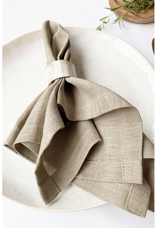 https://www.touchablelinen.com/image/cache/catalog/products/47/Linen-napkins-in-Sand-6-550x800.jpg